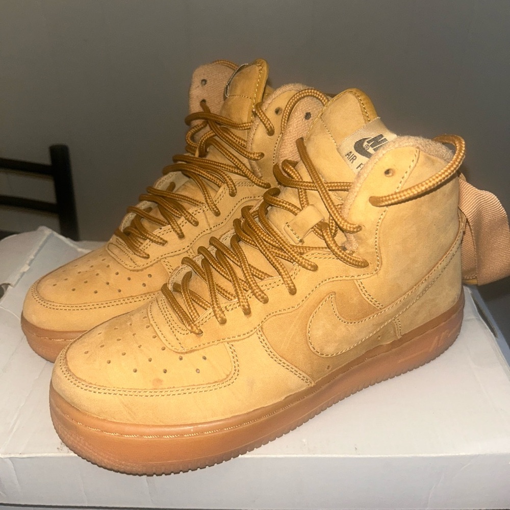 Nike GS Hightop wheat forces (GUC)